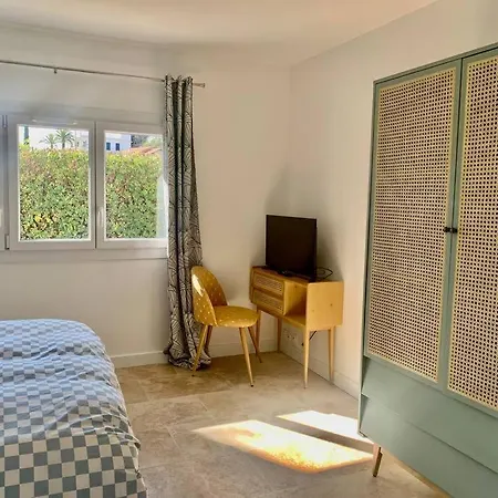 La Reposee, Bas De Villa En Plein Coeur De Vence Extérieur photo